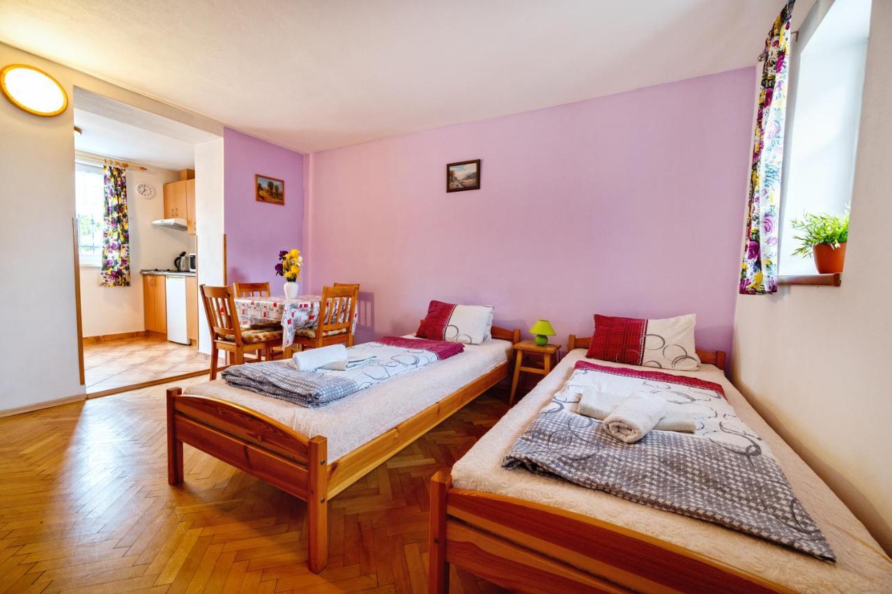 Penzion U Kostela Mikulčice Exteriör bild